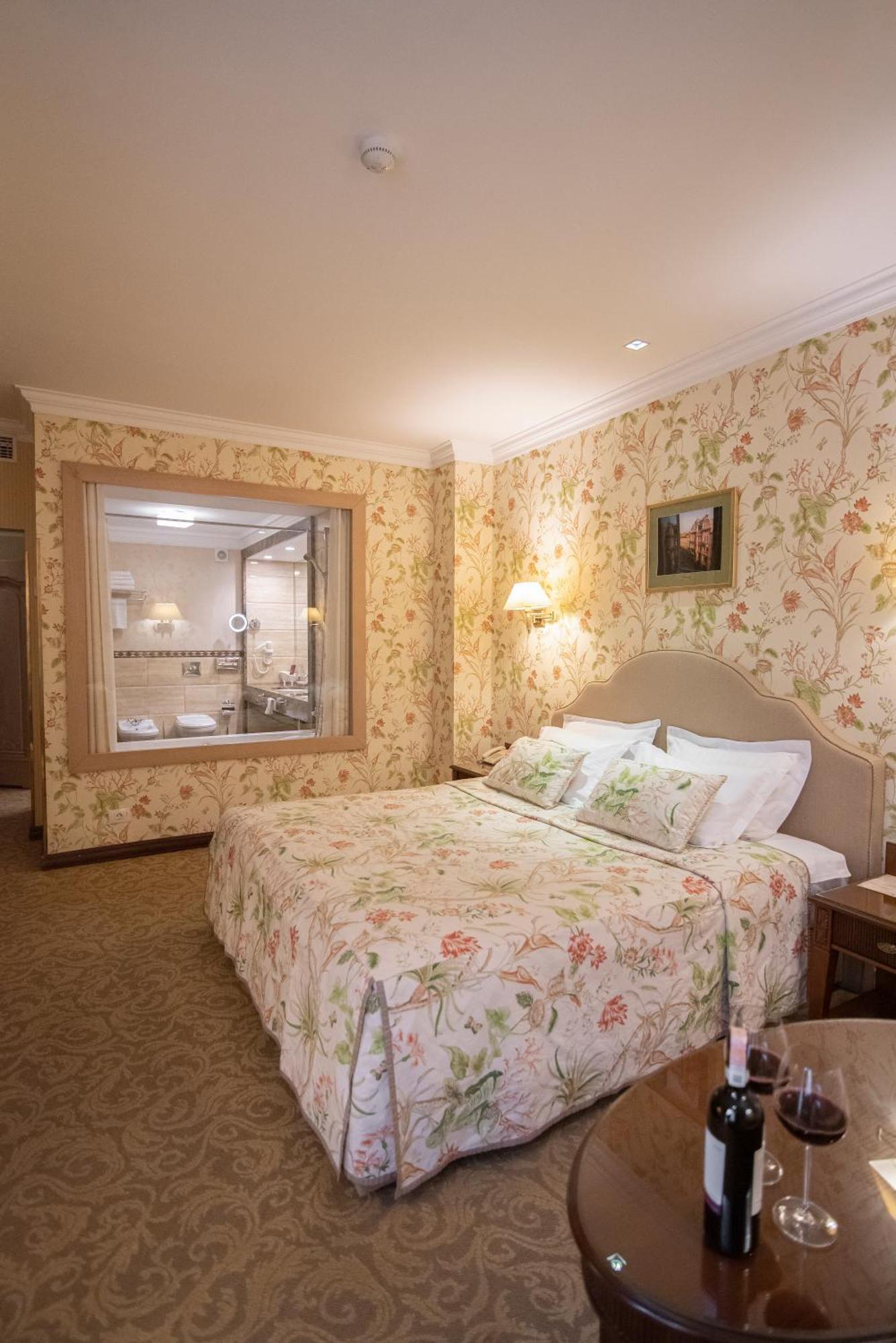 Hotel Swiss 4*